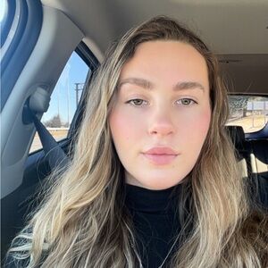 Meet your Posher, Lexi